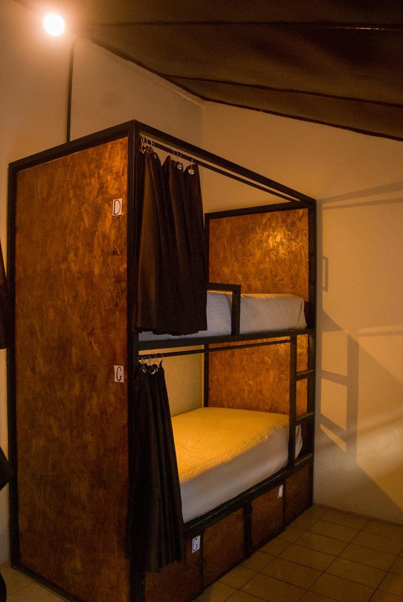 Tzunun Hostel Antigua Екстер'єр фото