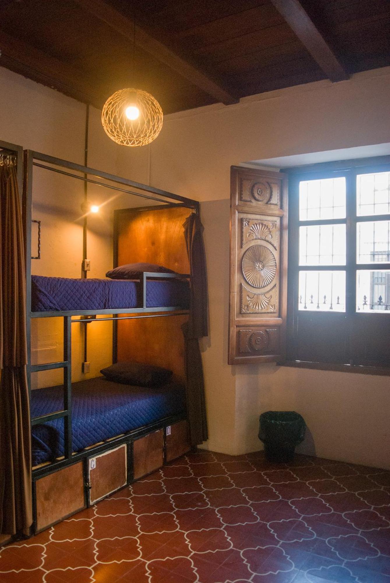 Tzunun Hostel Antigua Екстер'єр фото