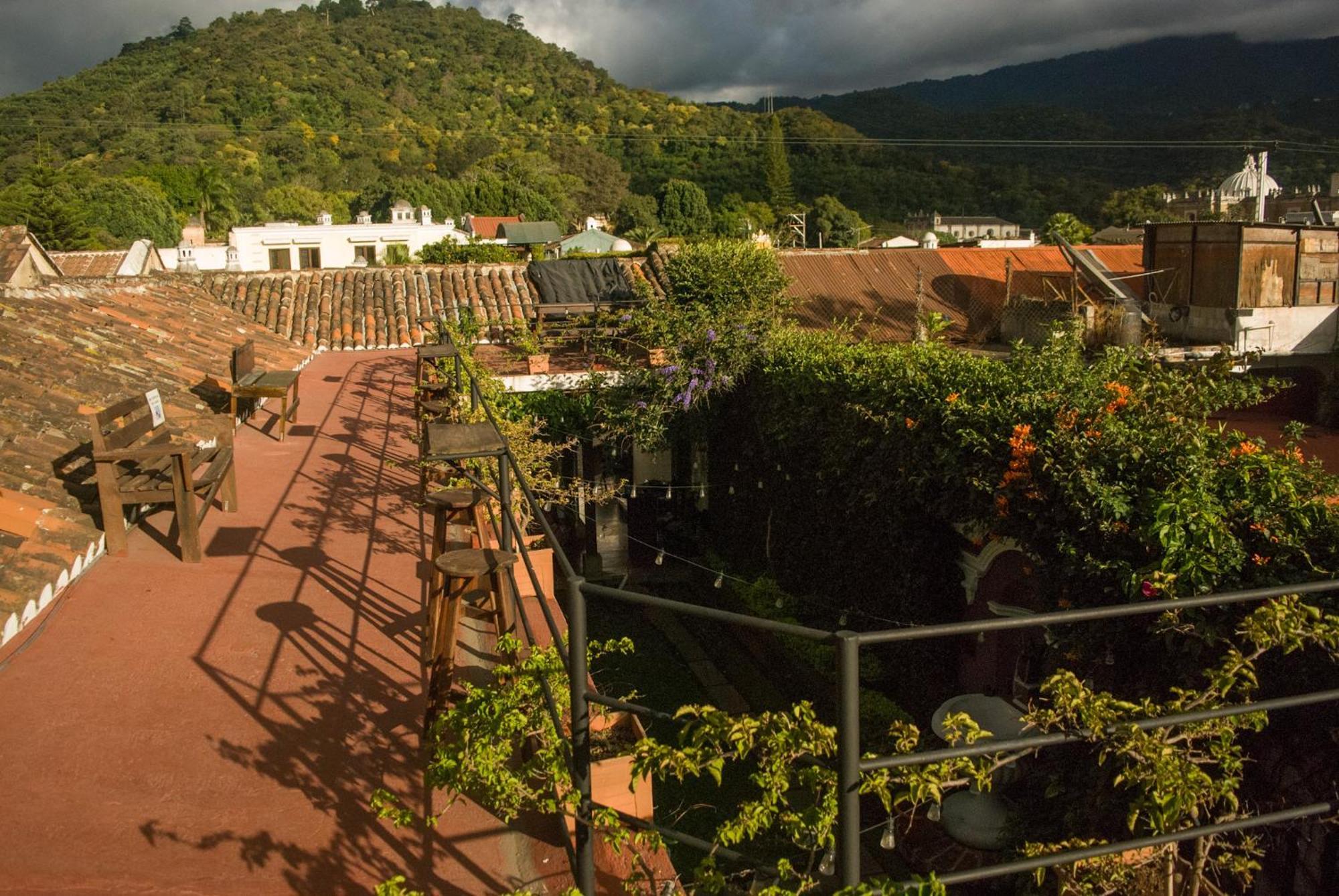 Tzunun Hostel Antigua Екстер'єр фото