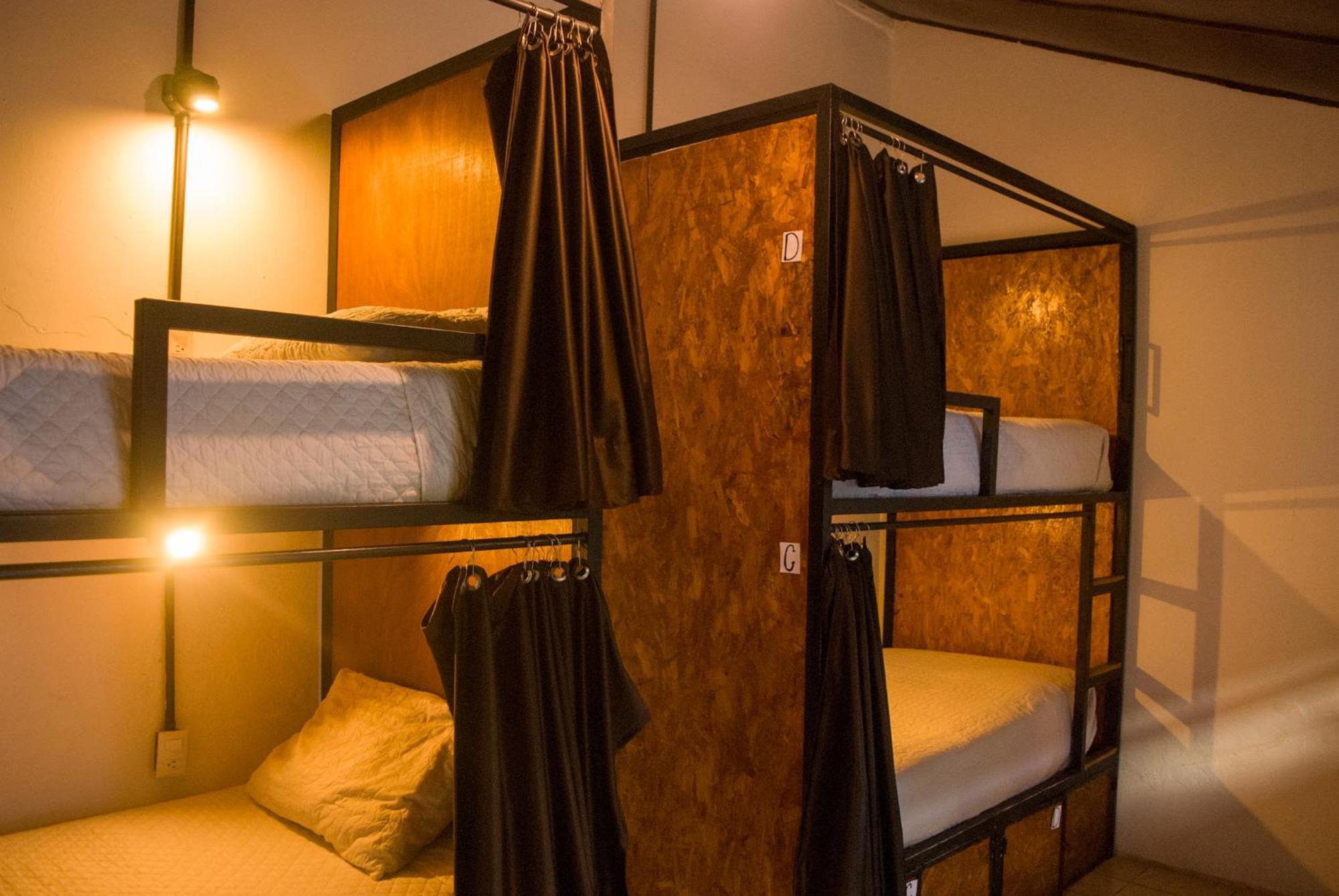 Tzunun Hostel Antigua Екстер'єр фото