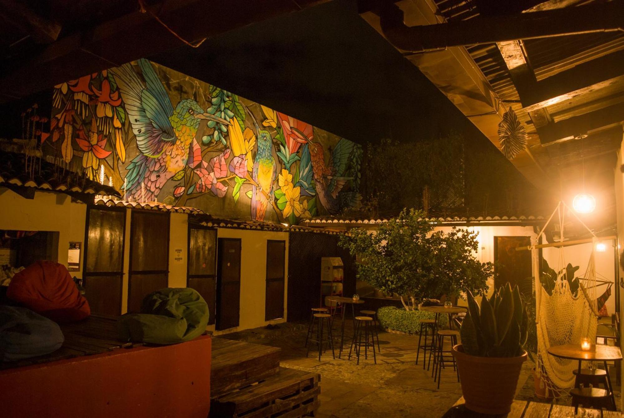 Tzunun Hostel Antigua Екстер'єр фото