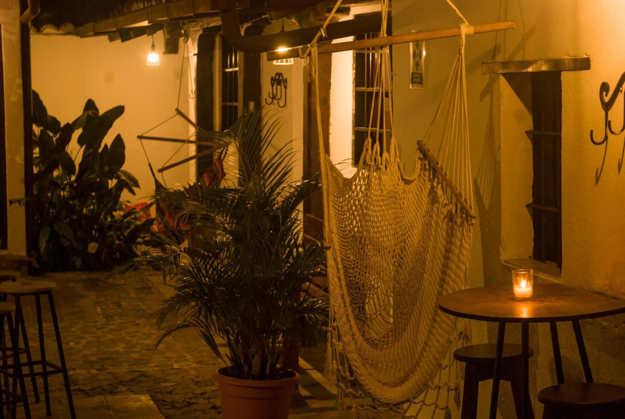 Tzunun Hostel Antigua Екстер'єр фото